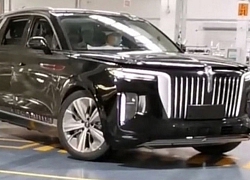 Hongqi E-HS9 &#8211; Xe Trung Quốc xuất trận đấu BMW X7