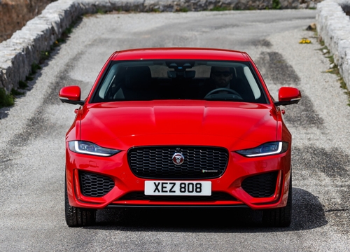 Khám phá Jaguar XE 2020 trước ngày ra mắt tại Việt Nam