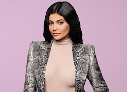 Kylie Jenner đáp trả khi bị gọi là 'tỷ phú giả mạo'