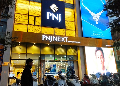 Người của Thế giới Di động rời 'ghế nóng' PNJ