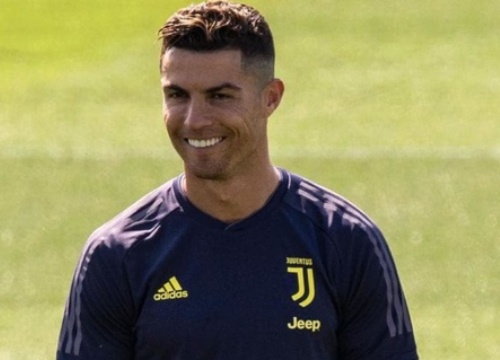 Ronaldo bị CLB Nga thách thức sau màn sút bóng vào rổ