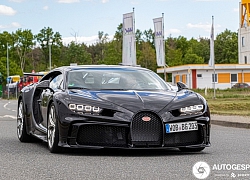 Siêu xe hàng độc Bugatti Chiron Pur Sport đầu tiên ra biển số