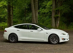 Top 10 xe sedan tăng tốc nhanh nhất năm 2020: Tesla Model S Performance không đối thủ