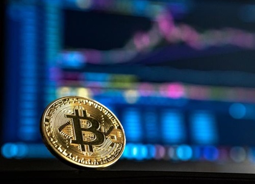 Bitcoin đi ngang chờ bứt phá?