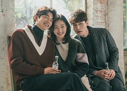 Cặp tài tử "Goblin" Gong Yoo và Lee Dong Wook tặng nàng thơ "Quân vương bất diệt" quà đặc biệt, nhìn banner mà quỳ luôn!