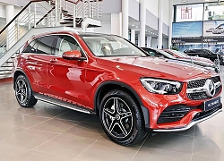 Không nằm yên như xe phổ thông, Mercedes-Benz, BMW và Audi ganh đua gay gắt tại Việt Nam: Sẵn hàng nhiều xe mới, 'option' ngày càng xịn, mặt bằng giá giảm sâu