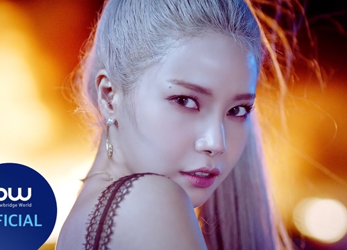 Lên MV thì "bật mode" soái tỷ chơi với lửa cực ngầu, ai ngờ sau hậu trường Solar (MAMAMOO) lại nhát như thỏ đế mặt mày rúm ró vì sợ