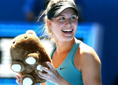 'Mỹ nhân quần vợt' Eugenie Bouchard đáp trả 'cực chất' fan hâm mộ vô duyên