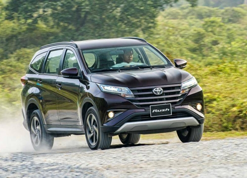 Toyota Rush giảm giá tại nhiều đại lý, rẻ hơn Mitsubishi Xpander