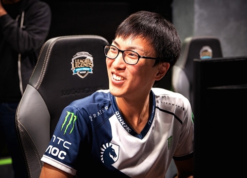 TSM bất ngờ kéo dài thời hạn hợp đồng với Doublelift