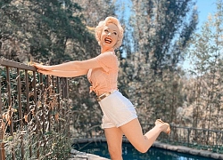 9X nổi tiếng nhờ ăn mặc, trang điểm giống hệt Marilyn Monroe