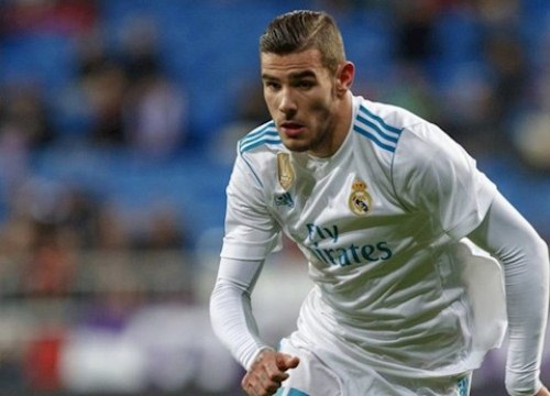 "Real thất bại trong việc khai thác tài năng của Theo Hernandez"