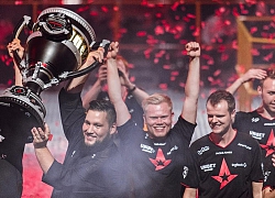 CS:GO: Cộng đồng quốc tế nói gì khi chứng kiến Astralis tiếp tục chiêu mộ "thành viên thứ 7"?