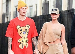 Hailey Bieber đi đâu cũng diện áo crop top khoe eo thon