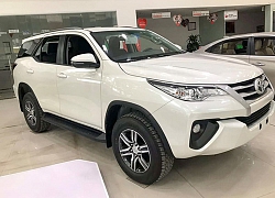 Xe SUV 7 chỗ: Sụt giảm doanh số, Toyota Fortuner bỏ xa Ford Everest