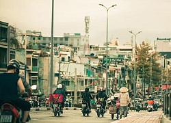 Có một Sài Gòn mỗi ngày thật khác: Giữa xô bồ và hoa lệ, vài khoảng lặng chợt ghé ngang khiến ta càng nhìn càng thương!
