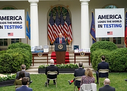 Cuộc đối đầu của Trump với 3 nữ phóng viên