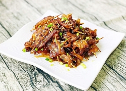 Thịt xiên chiên xào cay ngon miệng cho bữa tối