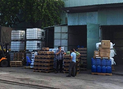 Phát hiện kho chứa gần 1.000 hộp bia, sữa nghi nhập lậu