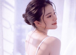 Thánh Nữ buồng tắm khoe vòng một trắng nõn nà như bông bưởi