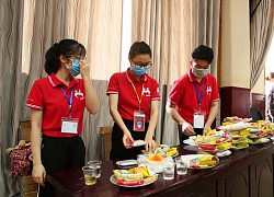 Thầy trò trường Báo nô nức tham gia ngày hội hiến máu tình nguyện