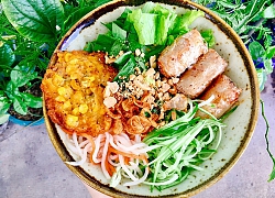 Bún nem bánh ngô