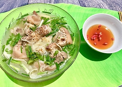 Canh giò heo nấu măng tươi