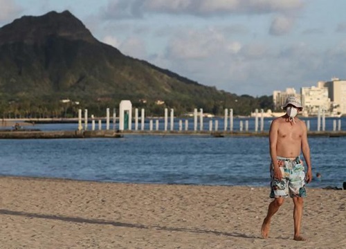 Du khách đi tù vì đăng ảnh biển Hawaii lên mạng xã hội