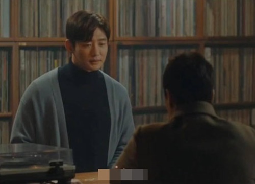 'Khi hoa tình yêu nở' tập 8: Lee Bo Young thoát khỏi nỗi sợ hãi tái hợp với tình đầu, Yoo Ji Tae tiếp tục ăn cơm tù?