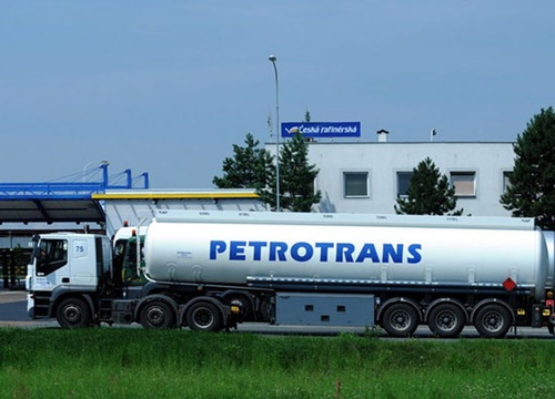 PVOIL đấu giá 1 triệu cổ phần Petrotrans với giá cao gấp 4 lần thị giá