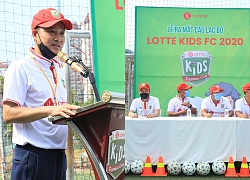 Ra mắt CLB Lotte Kids 2020: Cầu thủ nhí thỏa niềm đam mê sân cỏ, gặp thần tượng Nguyễn Hồng Sơn