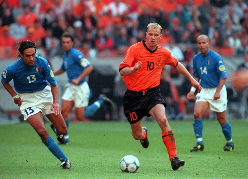 Bergkamp và đoạn kết buồn với tuyển Hà Lan