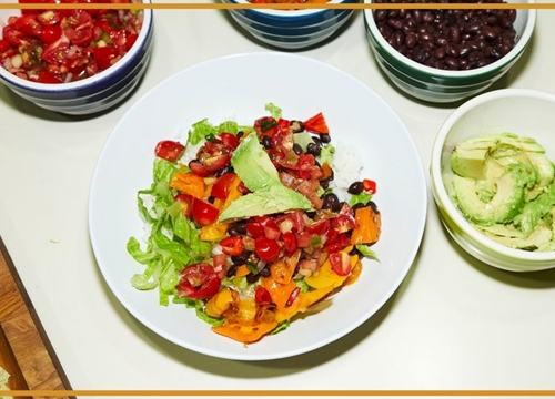 Cách làm cơm trộn Burrito Bowl, món ăn nạp năng lượng cho người chạy bộ