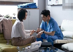 Hospital Playlist: Với Jo Jung Suk thì giáo sư Lee Ik Jun 'đơn giản chỉ là một tên điên'