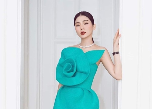 Lệ Quyên đeo đồng hồ 5 tỷ, nhẫn kim cương dự sinh nhật Hà Kiều Anh