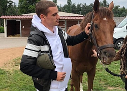 Ngựa của Griezmann đua đâu thắng đấy