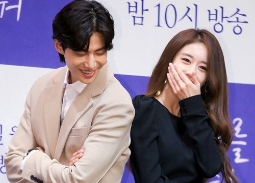 Jiyeon (T-ARA) và Song Jae Rim phủ nhận hẹn hò: Lý do là gì?