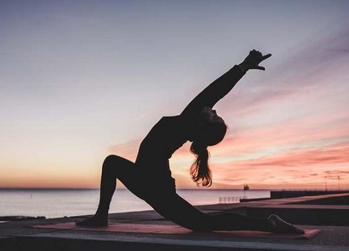 Yoga có thể làm giảm các triệu chứng trầm cảm?