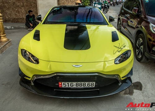 Đại gia Hoàng Kim Khánh đem siêu phẩm Aston Martin V8 dạo phố Sài Gòn sau loạt nâng cấp đáng giá