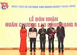 Đoàn Khối Doanh nghiệp T.Ư đón nhận Huân chương Lao động hạng Nhì