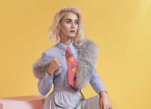 Liên tục ra mắt MV mới nhưng Katy Perry vẫn mất hút trên BB100, fan gào thét: 'Công bằng ở nơi đâu?'