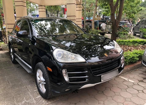 Xe cũ Porsche Cayenne giá hơn 800 triệu đồng tại Việt Nam