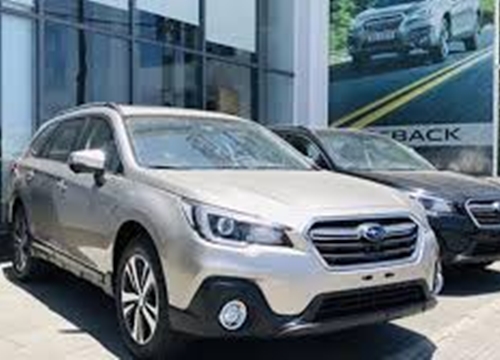 Subaru Outback giảm giá 180 triệu tại Việt Nam