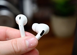 Apple tiếp tục "hốt bạc" nhờ tai nghe không dây AirPods