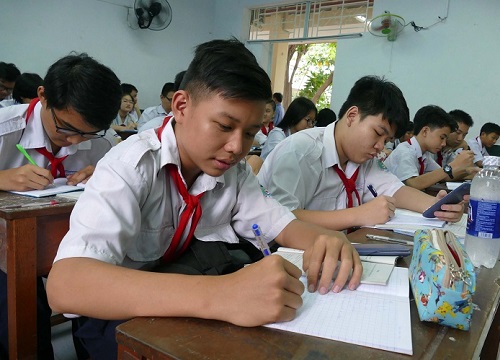 Lớp học gây choáng với điểm Hoá toàn 9, 10