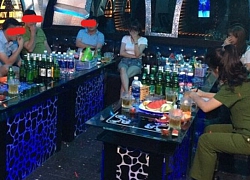 Phát hiện khách Trung Quốc trong phòng VIP của quán karaoke