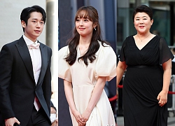 Thảm đỏ 'Oscar Hàn Quốc 2020': Jung Hae In - Eun Jung (T-ara) tỏa sáng, gương mặt 'lỗi' của Park Bom gây sốc