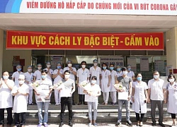 Thêm 4 trường hợp mắc COVID-19 khỏi bệnh, Việt Nam chữa khỏi 301 ca