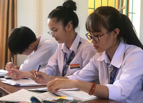 Thi tốt nghiệp THPT 2020: Giáo viên, học sinh ôn tập "nước rút"