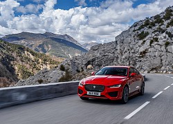 Cận cảnh Jaguar XE vừa "cập bến" Việt Nam